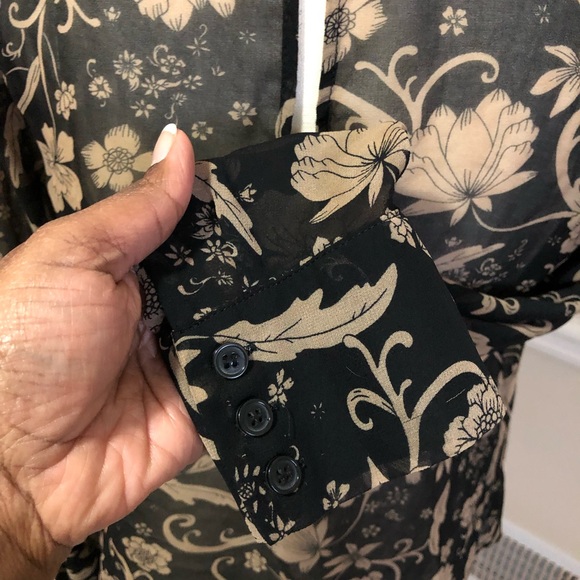 Who What Wear Sheer Print Ruffle Blouse - Picture 3 of 9